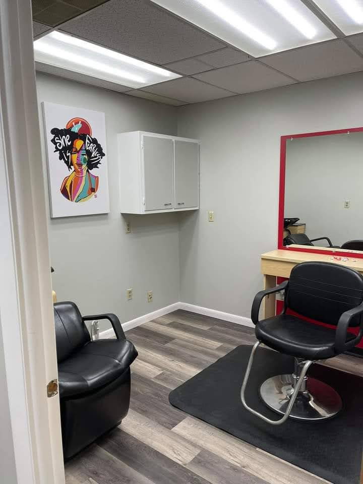 Hartwell GFH Salon Suites interior