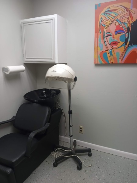 Hartwell GFH Salon Suites photo 15