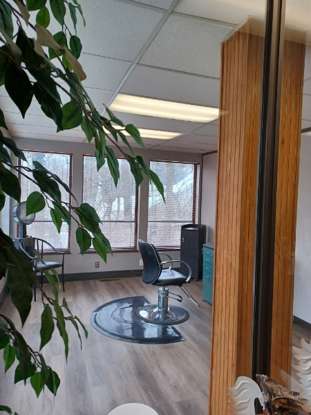 Wyoming GFH Salon Suites suite photo 20