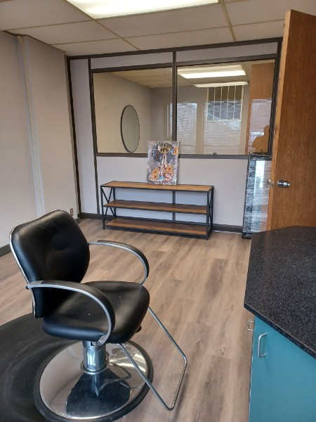 Wyoming GFH Salon Suites suite photo 21
