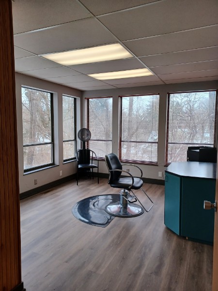Wyoming GFH Salon Suites suite photo 22